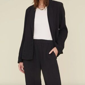 2/$300 Xirena black cotton gauze Demsey wide leg pants - Medium
